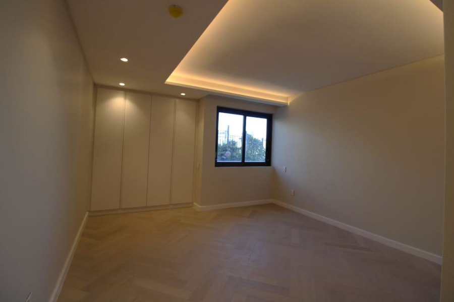 4 Bedroom Property for Sale in Camps Bay Western Cape